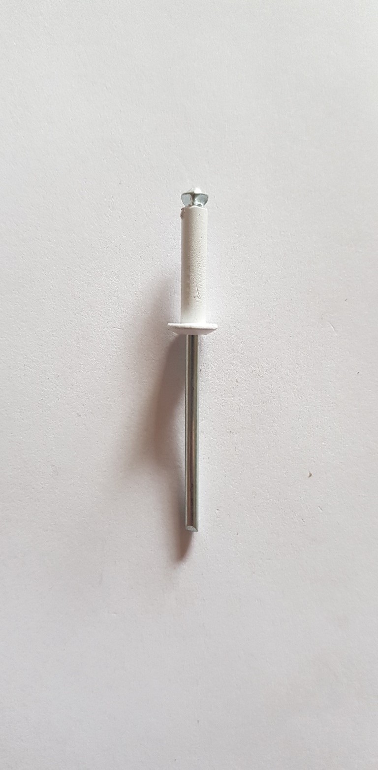 PEELED POP RIVETS (WHITE)